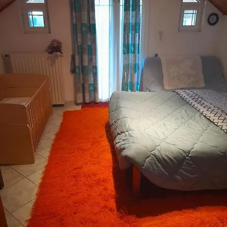 Sweet Apartment *